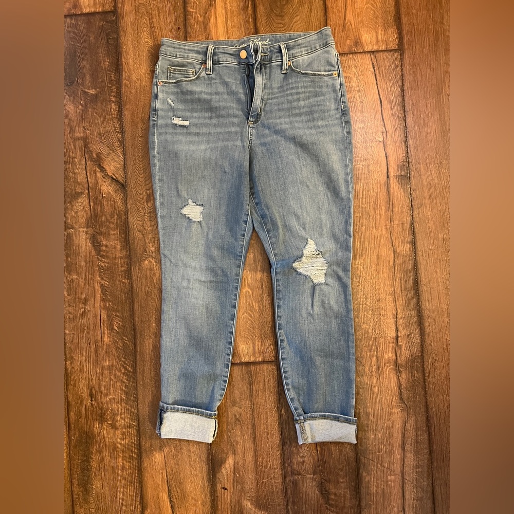 Never been worn Light blue Universal Thread jeans size 8